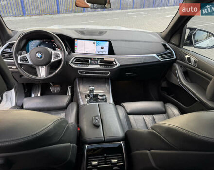 Белый БМВ Х5, объемом двигателя 3 л и пробегом 122 тыс. км за 57500 $, фото 28 на Automoto.ua