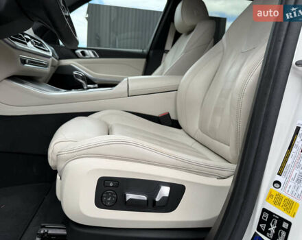 Белый БМВ Х5, объемом двигателя 3 л и пробегом 92 тыс. км за 47900 $, фото 19 на Automoto.ua