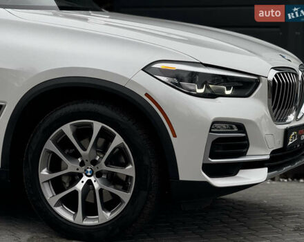 Белый БМВ Х5, объемом двигателя 3 л и пробегом 100 тыс. км за 48999 $, фото 18 на Automoto.ua