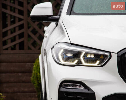 Белый БМВ Х5, объемом двигателя 4.4 л и пробегом 118 тыс. км за 57000 $, фото 5 на Automoto.ua