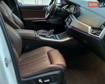 Белый БМВ Х5, объемом двигателя 3 л и пробегом 80 тыс. км за 55980 $, фото 25 на Automoto.ua