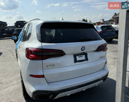 Белый БМВ Х5, объемом двигателя 3 л и пробегом 115 тыс. км за 35000 $, фото 2 на Automoto.ua