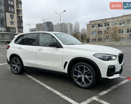 Белый БМВ Х5, объемом двигателя 2 л и пробегом 68 тыс. км за 56500 $, фото 48 на Automoto.ua