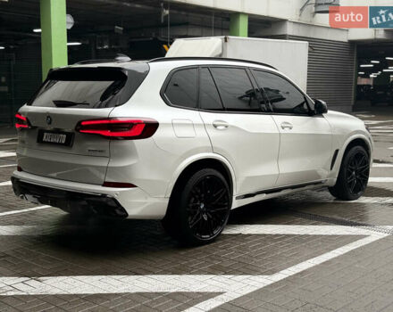 Белый БМВ Х5, объемом двигателя 3 л и пробегом 63 тыс. км за 45000 $, фото 6 на Automoto.ua
