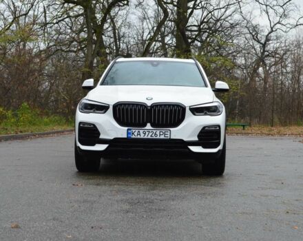 Белый БМВ Х5, объемом двигателя 3 л и пробегом 117 тыс. км за 56000 $, фото 1 на Automoto.ua