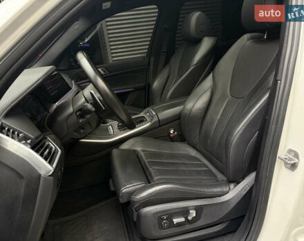 Белый БМВ Х5, объемом двигателя 3 л и пробегом 63 тыс. км за 45000 $, фото 9 на Automoto.ua