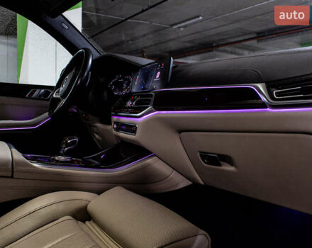 Белый БМВ Х5, объемом двигателя 4.4 л и пробегом 118 тыс. км за 57000 $, фото 20 на Automoto.ua