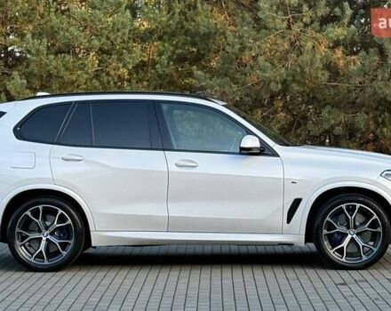 Белый БМВ Х5, объемом двигателя 3 л и пробегом 130 тыс. км за 58700 $, фото 24 на Automoto.ua