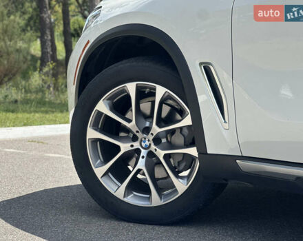 Белый БМВ Х5, объемом двигателя 3 л и пробегом 51 тыс. км за 49800 $, фото 26 на Automoto.ua