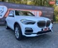 Белый БМВ Х5, объемом двигателя 3 л и пробегом 30 тыс. км за 55000 $, фото 1 на Automoto.ua