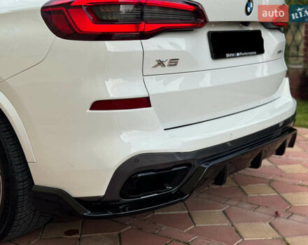 Белый БМВ Х5, объемом двигателя 3 л и пробегом 124 тыс. км за 49000 $, фото 13 на Automoto.ua