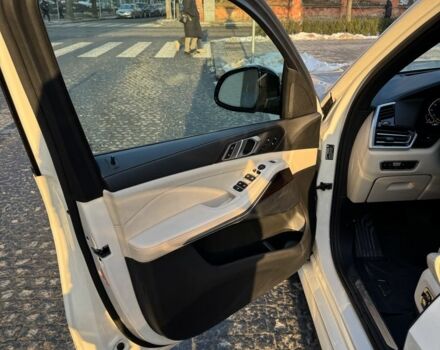 Белый БМВ Х5, объемом двигателя 3 л и пробегом 69 тыс. км за 60000 $, фото 14 на Automoto.ua