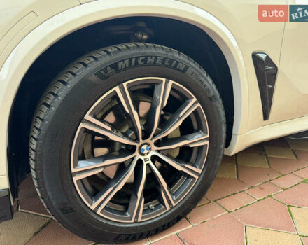 Белый БМВ Х5, объемом двигателя 3 л и пробегом 124 тыс. км за 49000 $, фото 33 на Automoto.ua