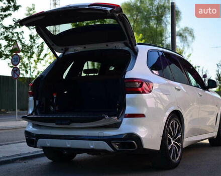 БМВ Х5 2020 в Днепре (Днепропетровске) на Automoto.ua Белый БМВ Х5, объемом двигателя 2.99 л и пробегом 75 тыс. км за 77000 $, фото 6 на Automoto.ua