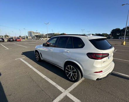 Белый БМВ Х5, объемом двигателя 3 л и пробегом 88 тыс. км за 55000 $, фото 4 на Automoto.ua