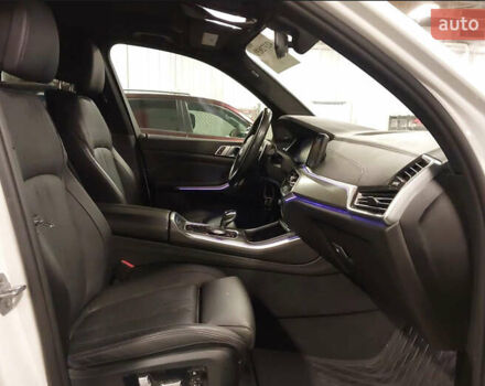 Белый БМВ Х5, объемом двигателя 3 л и пробегом 96 тыс. км за 46799 $, фото 7 на Automoto.ua