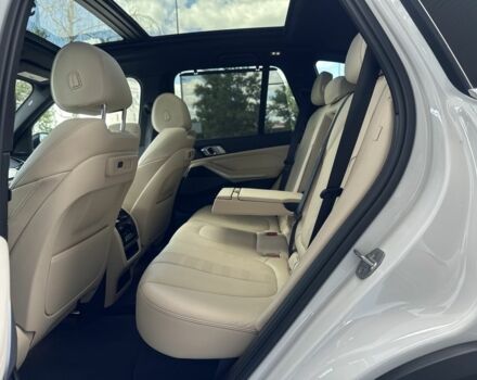 Белый БМВ Х5, объемом двигателя 3 л и пробегом 51 тыс. км за 49300 $, фото 22 на Automoto.ua