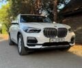 Білий БМВ Х5, об'ємом двигуна 3 л та пробігом 56 тис. км за 42000 $, фото 1 на Automoto.ua