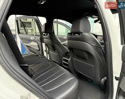 Білий БМВ Х5, об'ємом двигуна 2.99 л та пробігом 92 тис. км за 68000 $, фото 21 на Automoto.ua