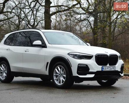 Белый БМВ Х5, объемом двигателя 3 л и пробегом 117 тыс. км за 56000 $, фото 2 на Automoto.ua