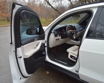 Белый БМВ Х5, объемом двигателя 3 л и пробегом 117 тыс. км за 56000 $, фото 12 на Automoto.ua