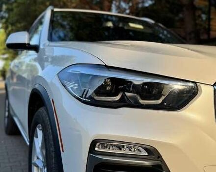 Белый БМВ Х5, объемом двигателя 3 л и пробегом 59 тыс. км за 46000 $, фото 2 на Automoto.ua