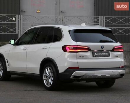 Белый БМВ Х5, объемом двигателя 3 л и пробегом 53 тыс. км за 64900 $, фото 8 на Automoto.ua