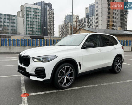 Белый БМВ Х5, объемом двигателя 2 л и пробегом 68 тыс. км за 56500 $, фото 45 на Automoto.ua