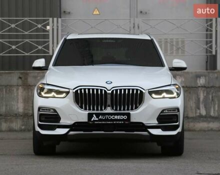 Белый БМВ Х5, объемом двигателя 3 л и пробегом 53 тыс. км за 64900 $, фото 2 на Automoto.ua