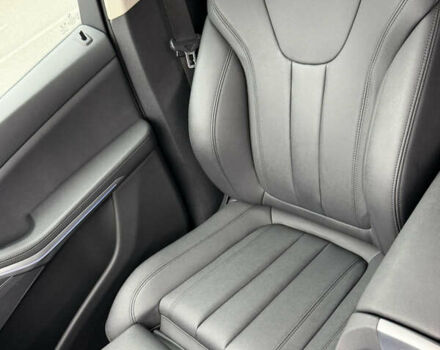 Белый БМВ Х5, объемом двигателя 2 л и пробегом 68 тыс. км за 56500 $, фото 33 на Automoto.ua