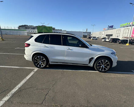 Белый БМВ Х5, объемом двигателя 3 л и пробегом 88 тыс. км за 55000 $, фото 5 на Automoto.ua