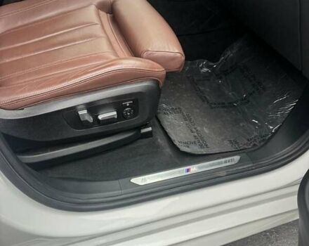 Белый БМВ Х5, объемом двигателя 3 л и пробегом 70 тыс. км за 62000 $, фото 16 на Automoto.ua