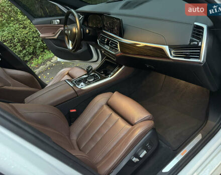 Белый БМВ Х5, объемом двигателя 3 л и пробегом 123 тыс. км за 55000 $, фото 17 на Automoto.ua