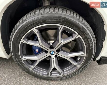 Білий БМВ Х5, об'ємом двигуна 2.99 л та пробігом 92 тис. км за 68000 $, фото 11 на Automoto.ua