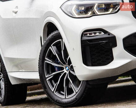 Белый БМВ Х5, объемом двигателя 4.4 л и пробегом 118 тыс. км за 57000 $, фото 2 на Automoto.ua