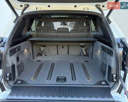 Белый БМВ Х5, объемом двигателя 3 л и пробегом 130 тыс. км за 58700 $, фото 39 на Automoto.ua