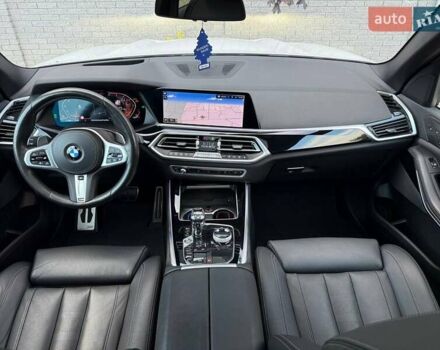 Белый БМВ Х5, объемом двигателя 3 л и пробегом 130 тыс. км за 58700 $, фото 61 на Automoto.ua