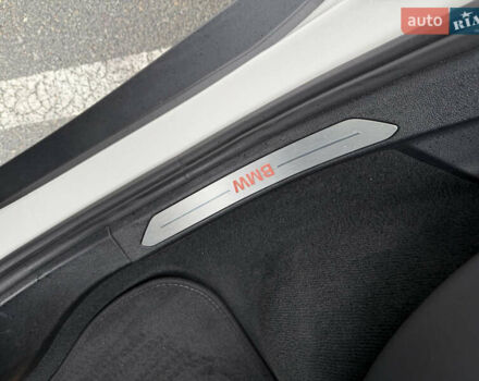 Белый БМВ Х5, объемом двигателя 2 л и пробегом 68 тыс. км за 56500 $, фото 22 на Automoto.ua