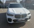 Белый БМВ Х5, объемом двигателя 2 л и пробегом 60 тыс. км за 55900 $, фото 1 на Automoto.ua