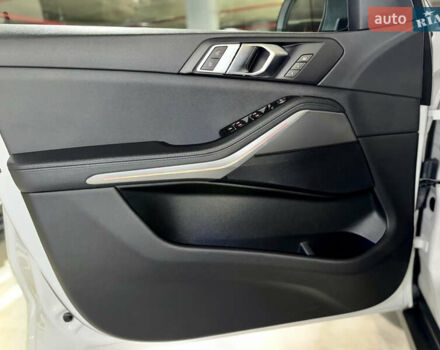 Білий БМВ Х5, об'ємом двигуна 2 л та пробігом 68 тис. км за 54500 $, фото 25 на Automoto.ua