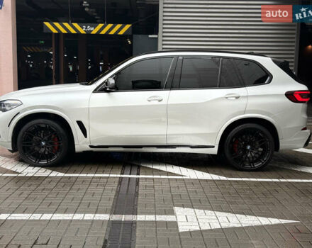 Белый БМВ Х5, объемом двигателя 3 л и пробегом 63 тыс. км за 45000 $, фото 3 на Automoto.ua