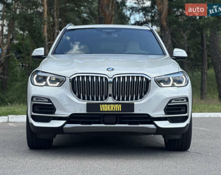 Белый БМВ Х5, объемом двигателя 3 л и пробегом 51 тыс. км за 49800 $, фото 2 на Automoto.ua