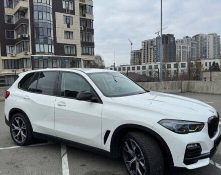 Белый БМВ Х5, объемом двигателя 2 л и пробегом 68 тыс. км за 56500 $, фото 7 на Automoto.ua