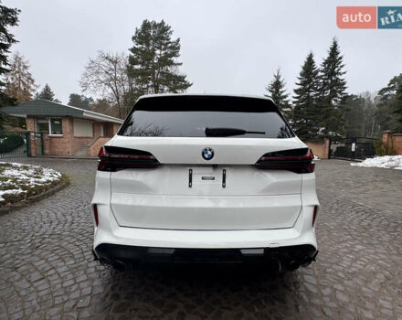 Белый БМВ Х5, объемом двигателя 3 л и пробегом 125 тыс. км за 51000 $, фото 4 на Automoto.ua