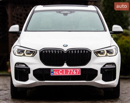 Белый БМВ Х5, объемом двигателя 4.4 л и пробегом 118 тыс. км за 57000 $, фото 1 на Automoto.ua