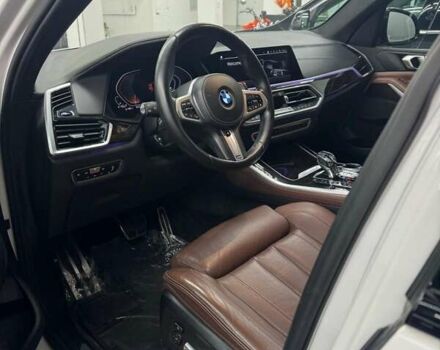 Белый БМВ Х5, объемом двигателя 3 л и пробегом 70 тыс. км за 62000 $, фото 1 на Automoto.ua