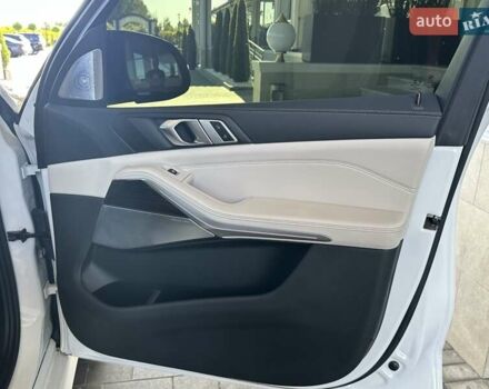 Белый БМВ Х5, объемом двигателя 3 л и пробегом 74 тыс. км за 52800 $, фото 20 на Automoto.ua
