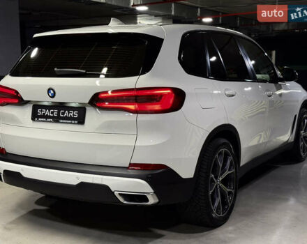 Білий БМВ Х5, об'ємом двигуна 2 л та пробігом 68 тис. км за 54500 $, фото 14 на Automoto.ua