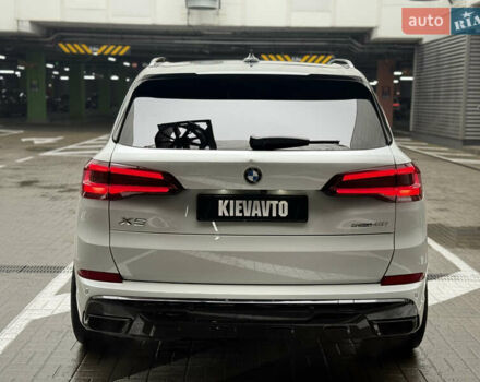 Белый БМВ Х5, объемом двигателя 3 л и пробегом 63 тыс. км за 45000 $, фото 5 на Automoto.ua