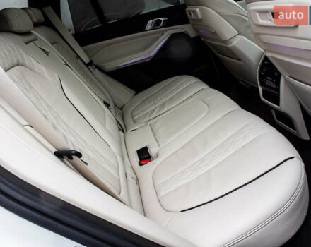 Белый БМВ Х5, объемом двигателя 4.4 л и пробегом 118 тыс. км за 57000 $, фото 65 на Automoto.ua